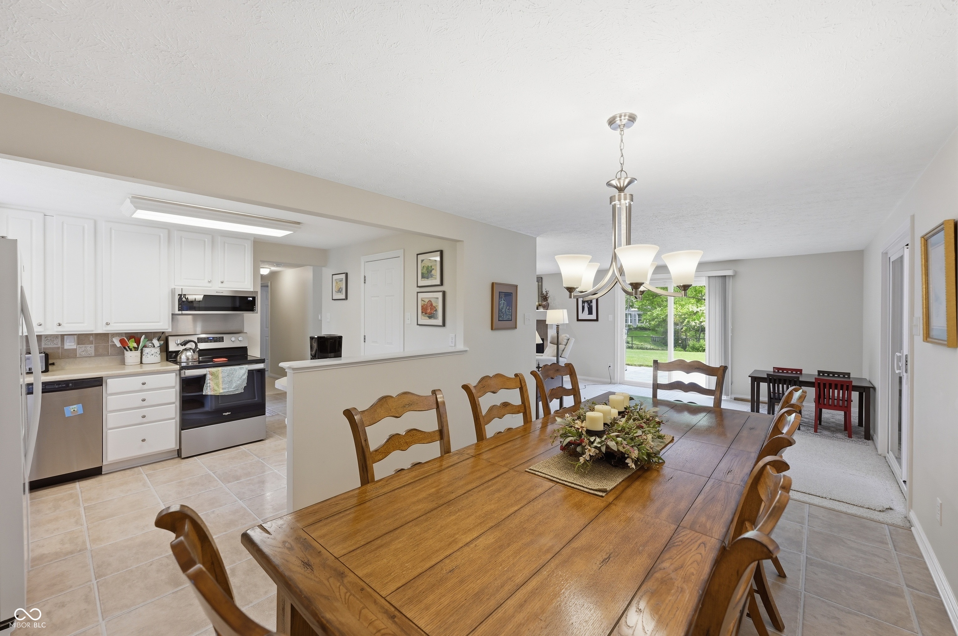 8005 Hilltop Lane