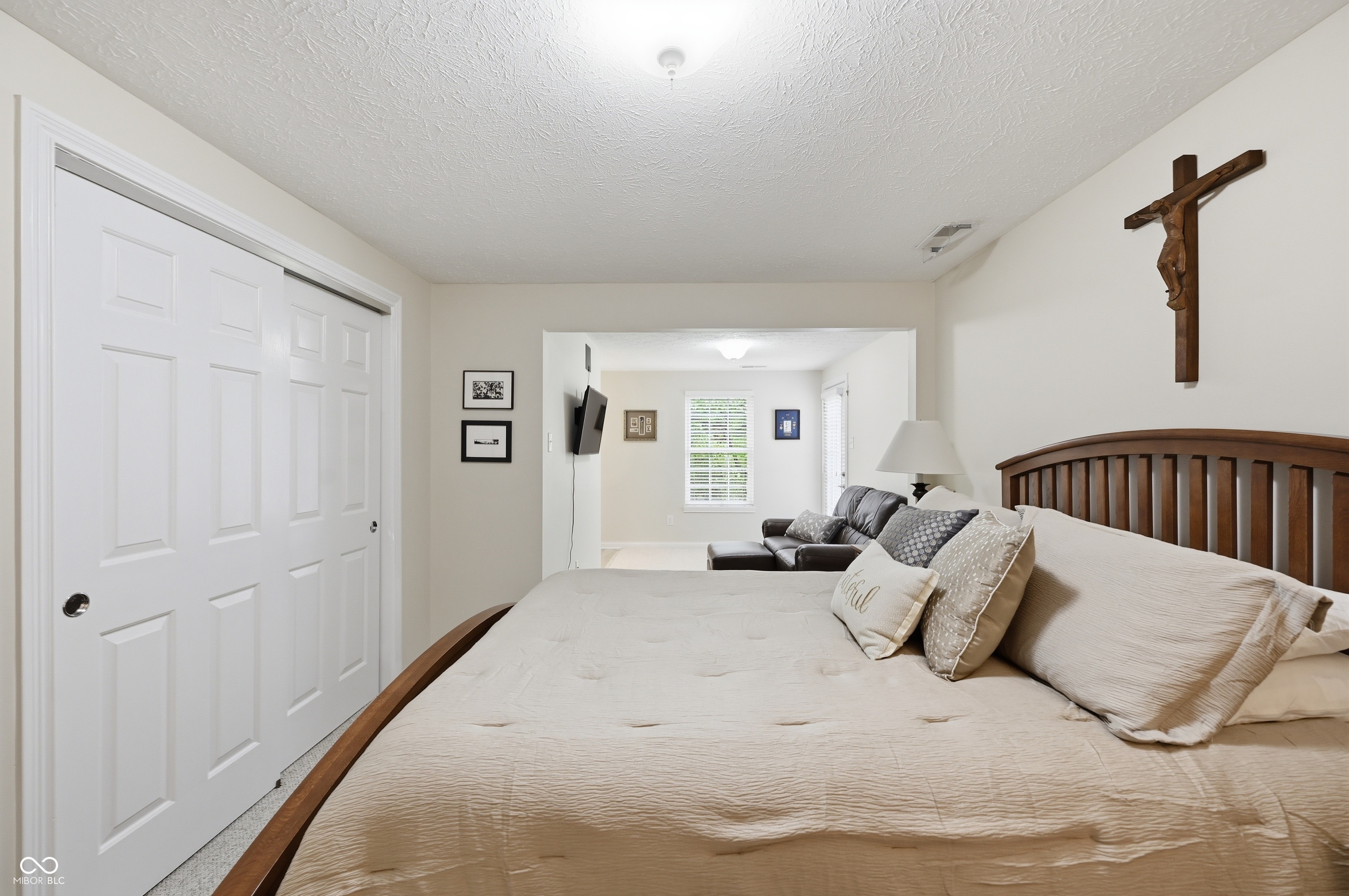 8005 Hilltop Lane