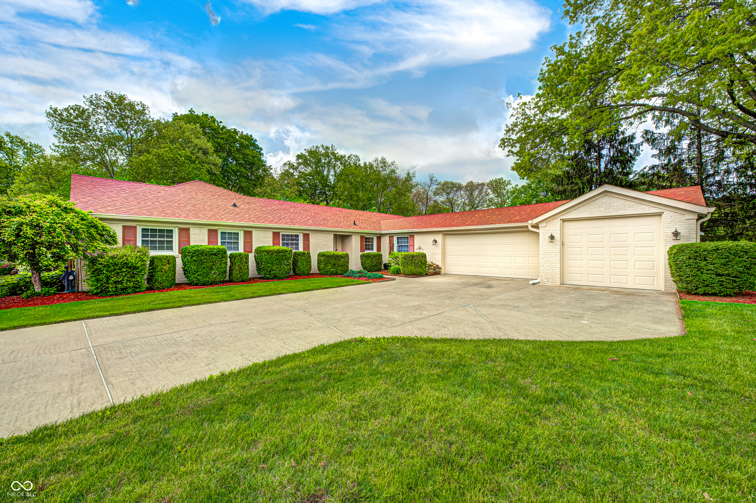 8005 Hilltop Lane