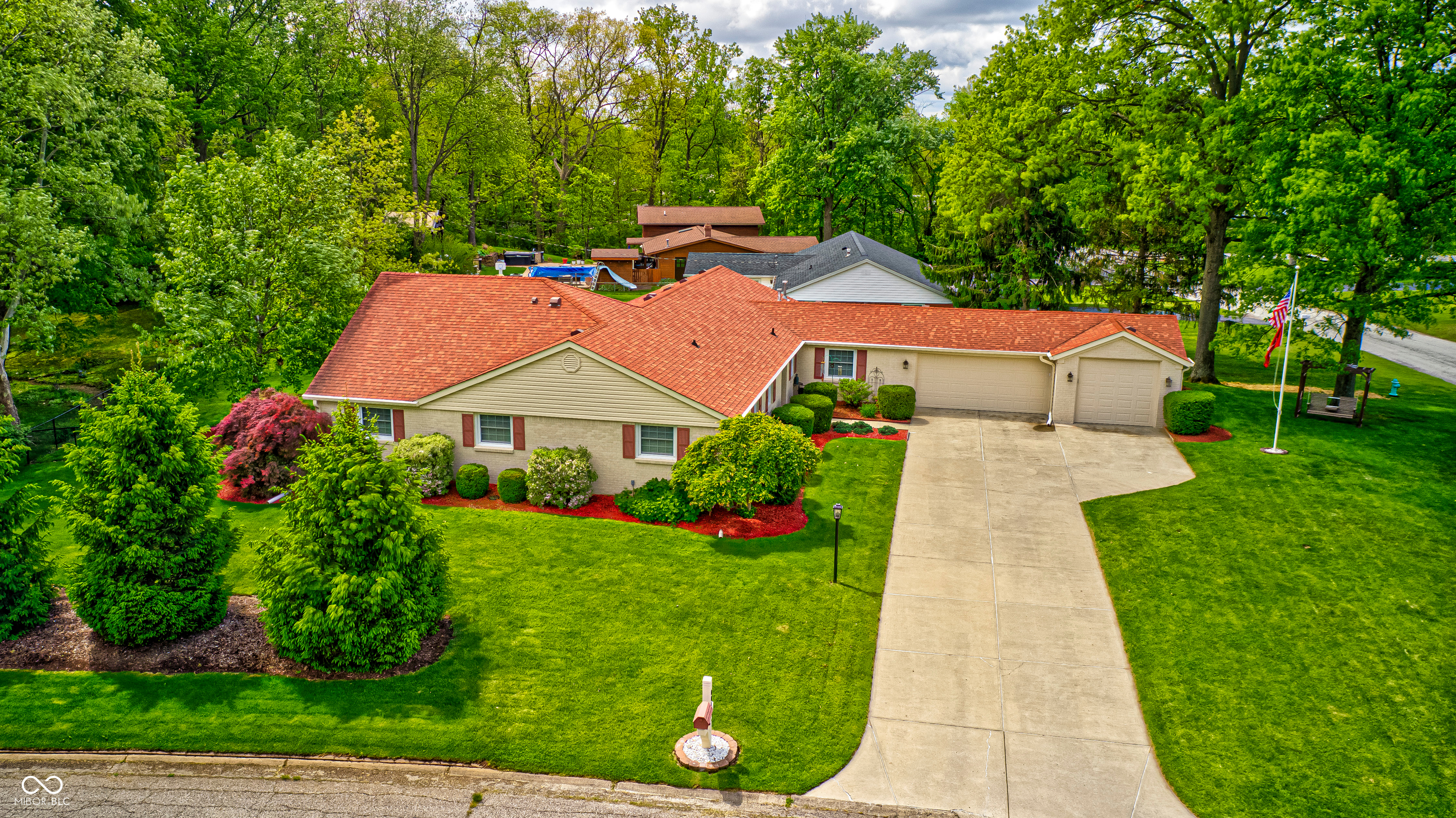 8005 Hilltop Lane