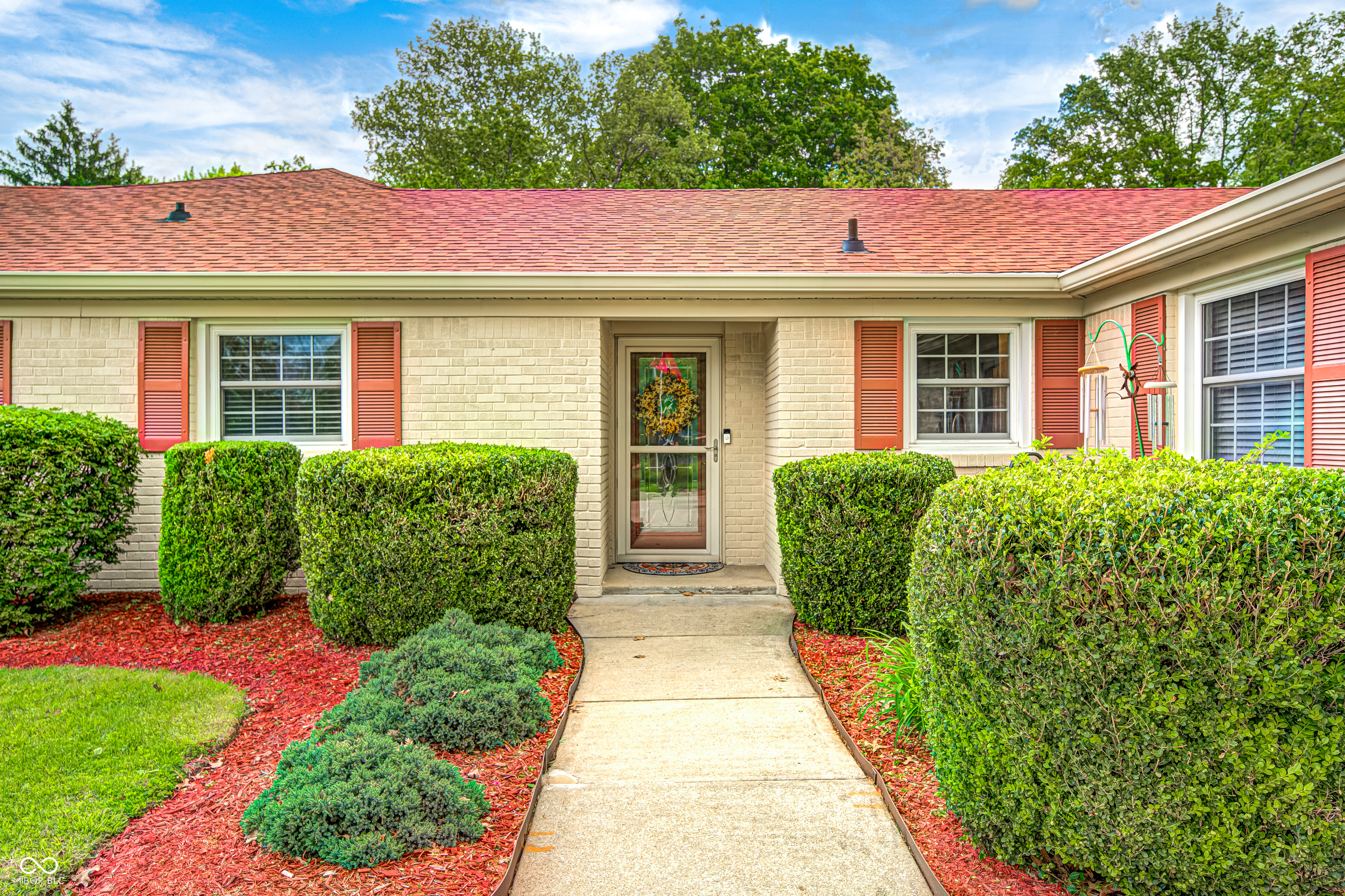 8005 Hilltop Lane