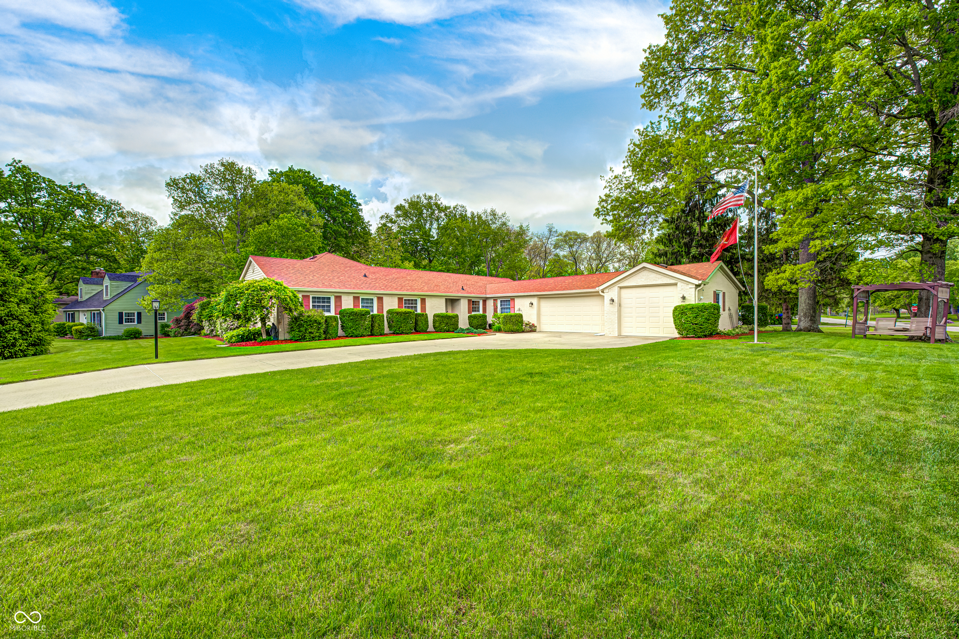 8005 Hilltop Lane