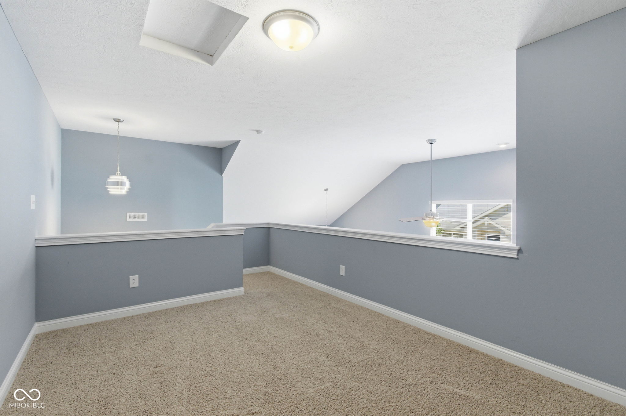 9733 Windy Lane Unit: 100