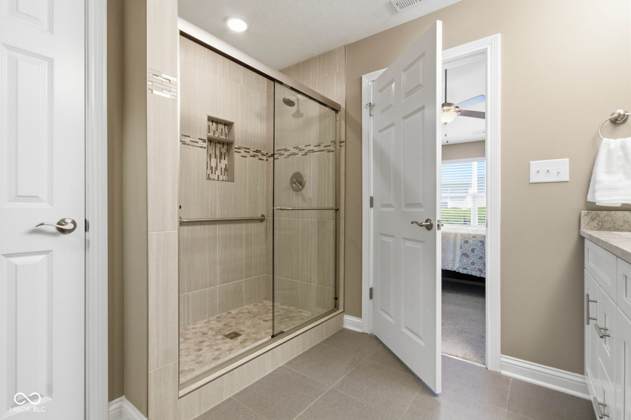 9733 Windy Lane Unit: 100