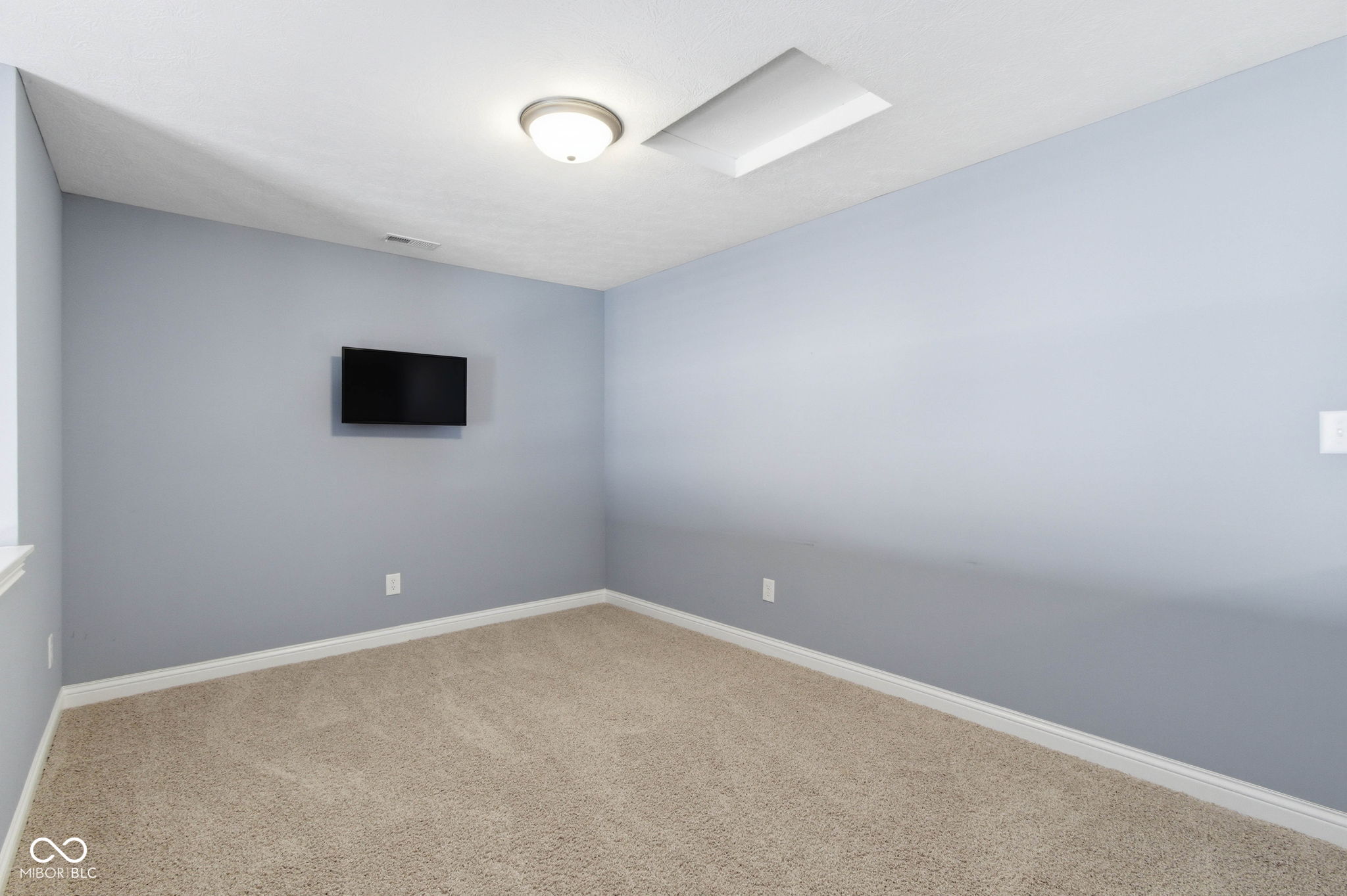 9733 Windy Lane Unit: 100