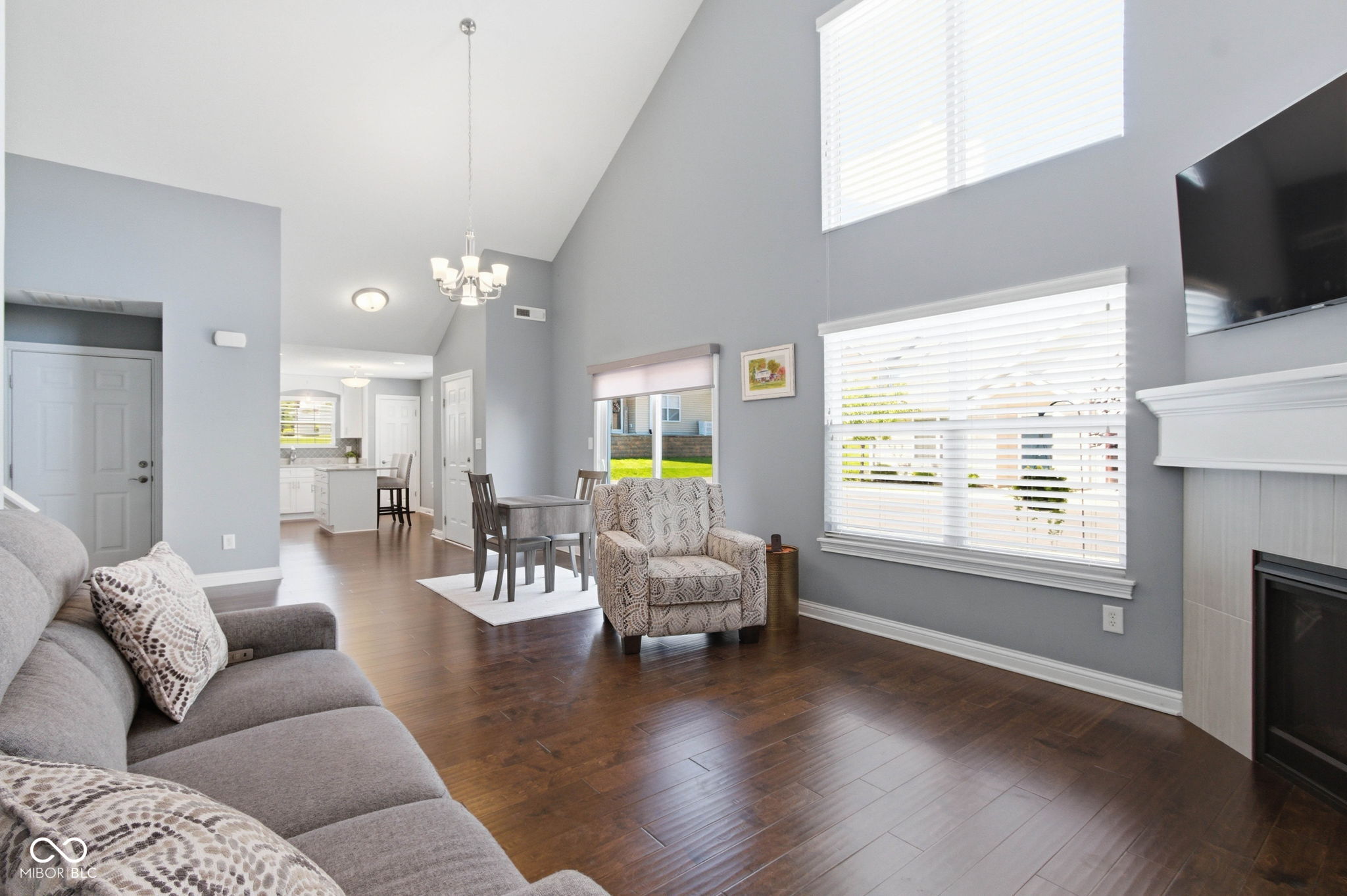 9733 Windy Lane Unit: 100