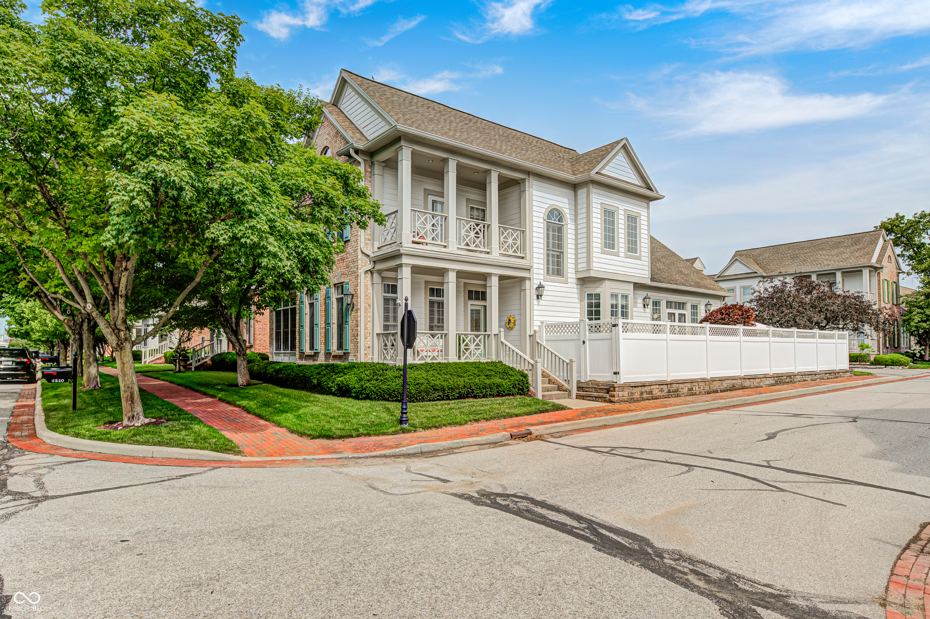 4210 Statesmen Drive
