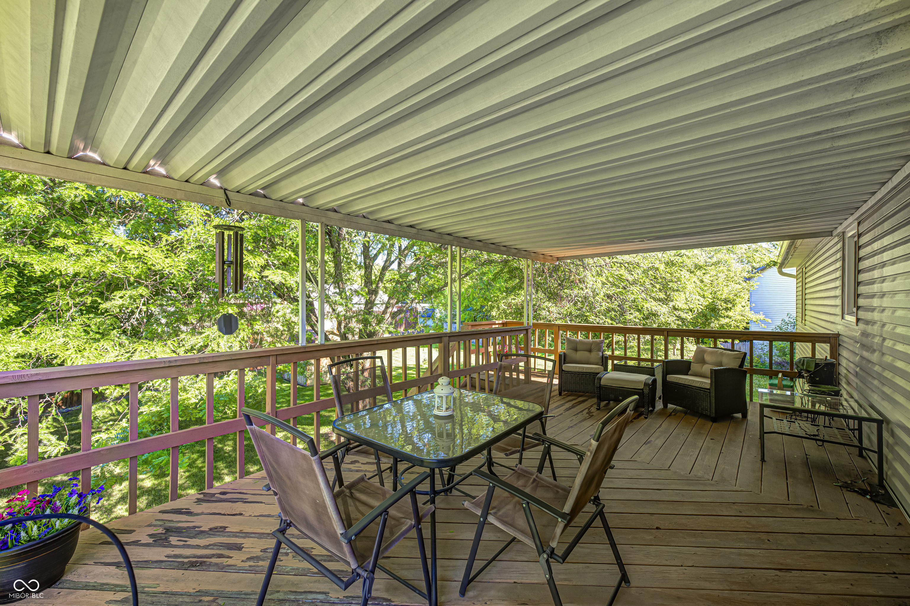 8968 Sunglow Court