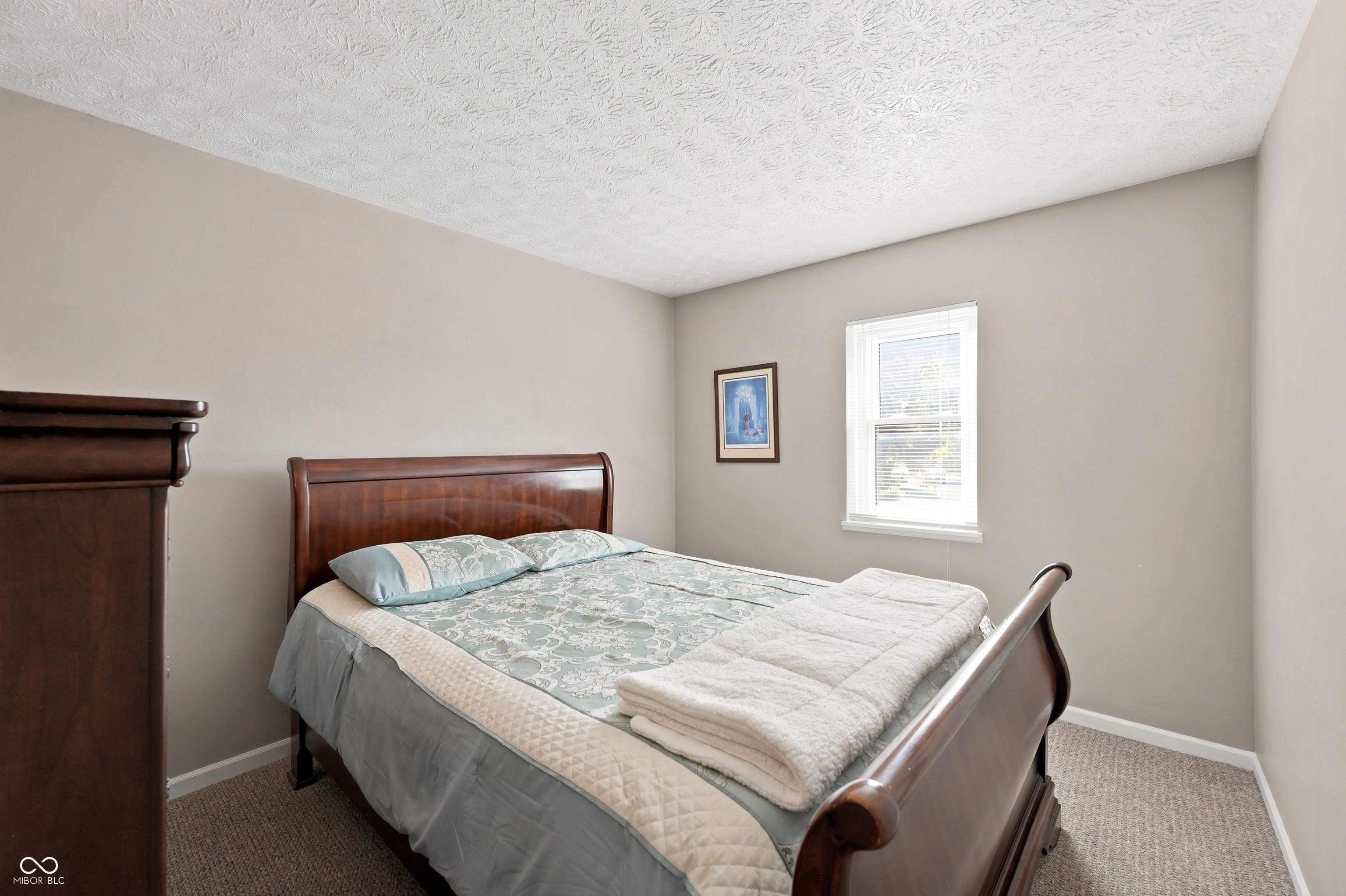 8968 Sunglow Court