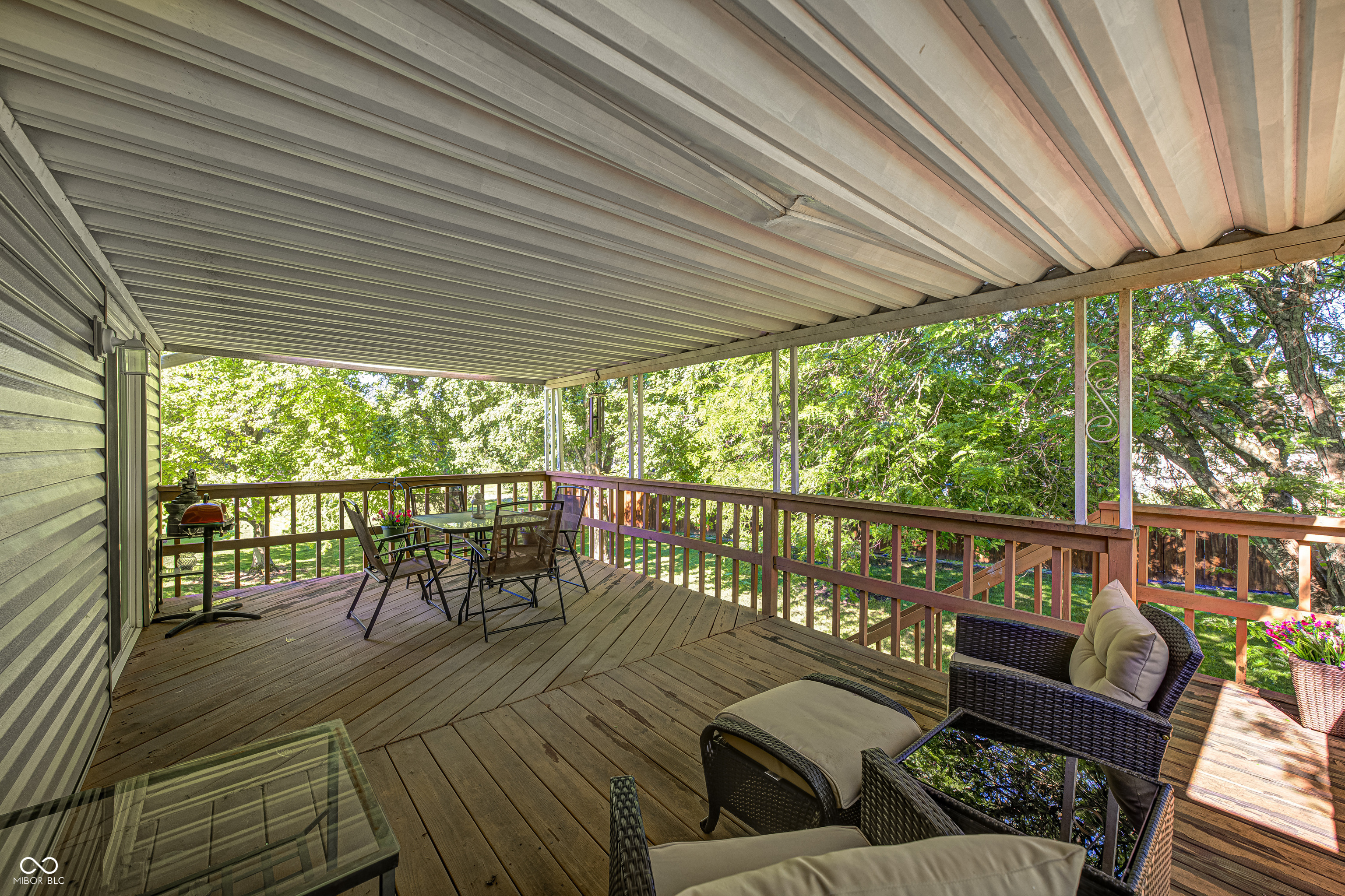 8968 Sunglow Court