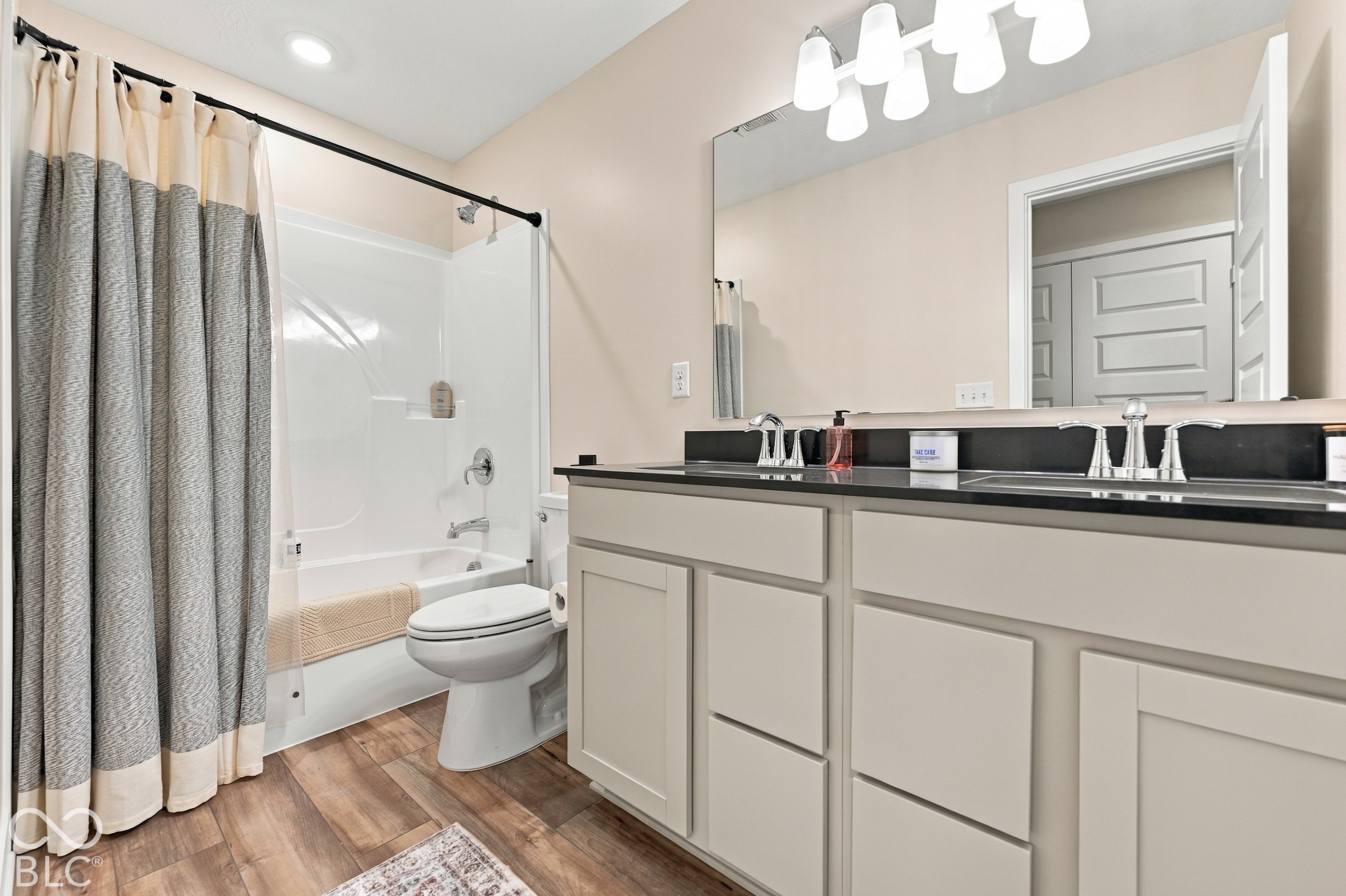 6226 Bitternut Way