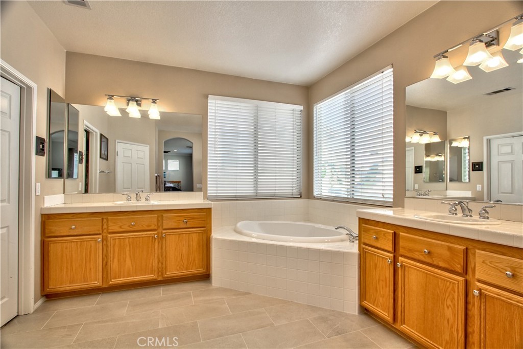 45303 Vista Verde
