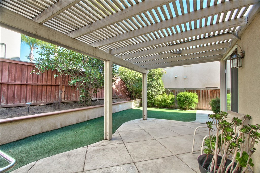 45303 Vista Verde