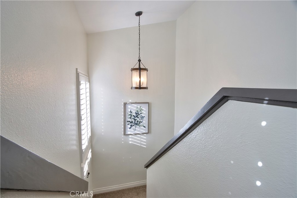 23782 Hillhurst Drive 3