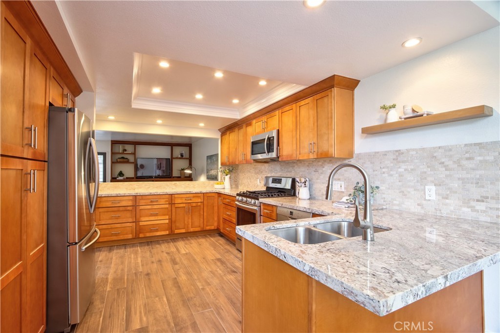 23782 Hillhurst Drive 3