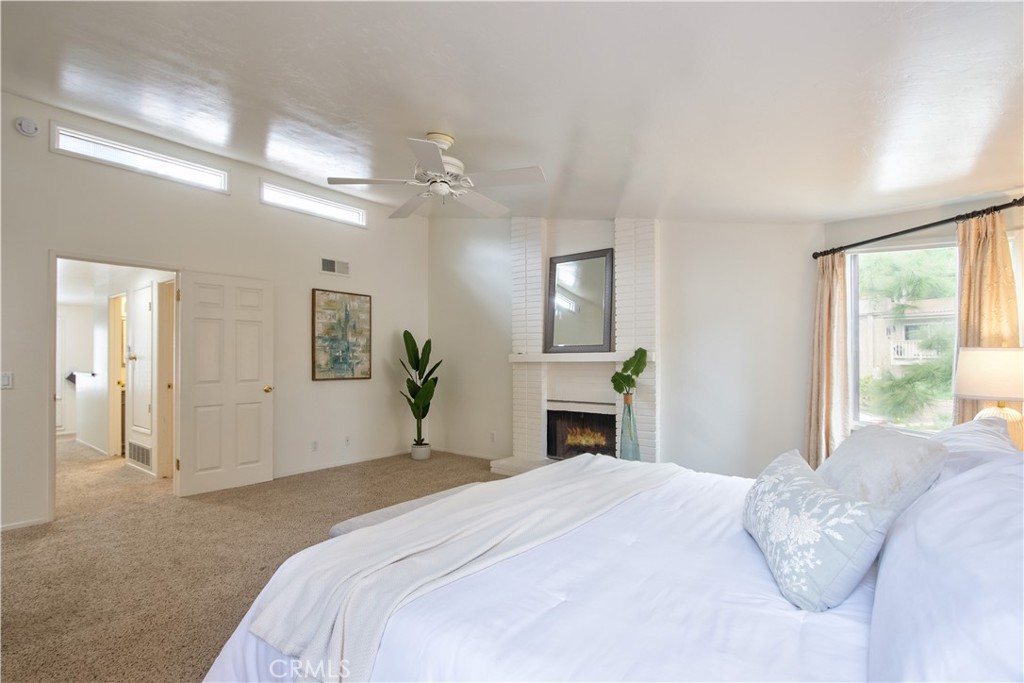 23782 Hillhurst Drive 3