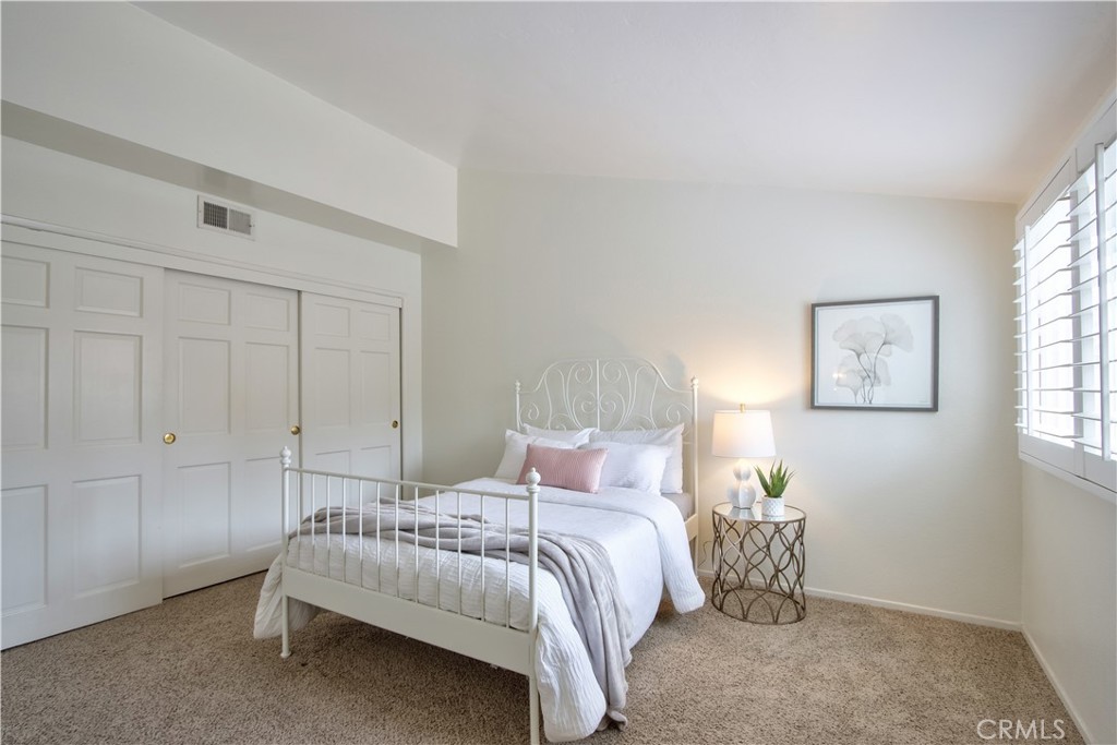 23782 Hillhurst Drive 3