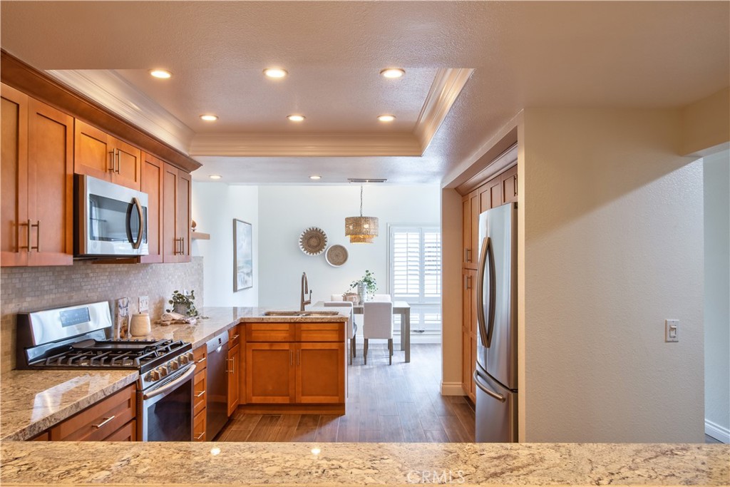 23782 Hillhurst Drive 3