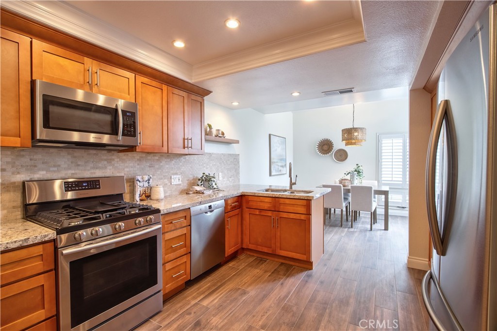23782 Hillhurst Drive 3