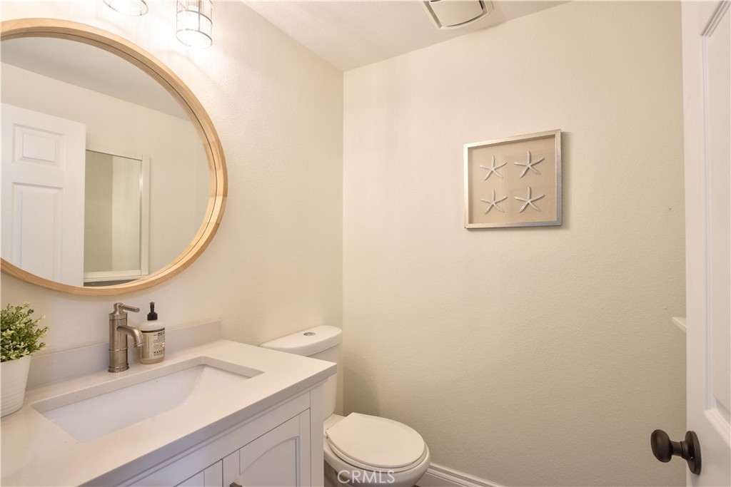 23782 Hillhurst Drive 3