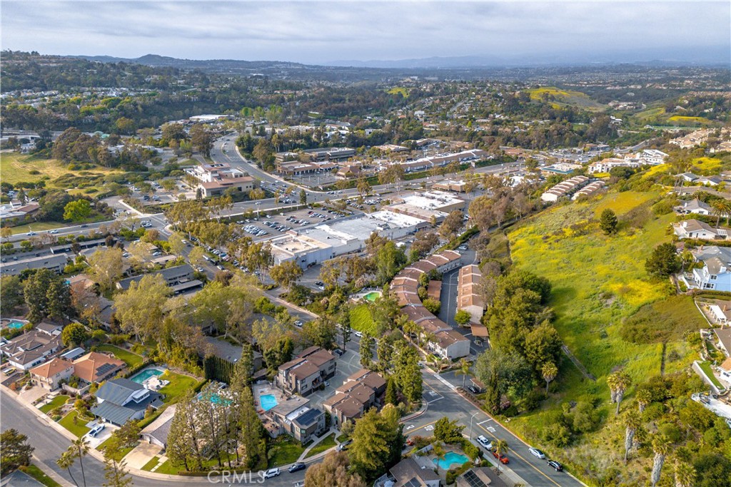 23782 Hillhurst Drive 3