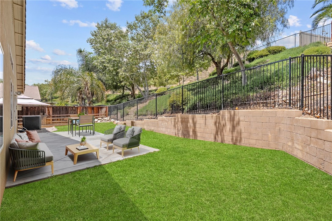 24898 Sunset Vista Avenue