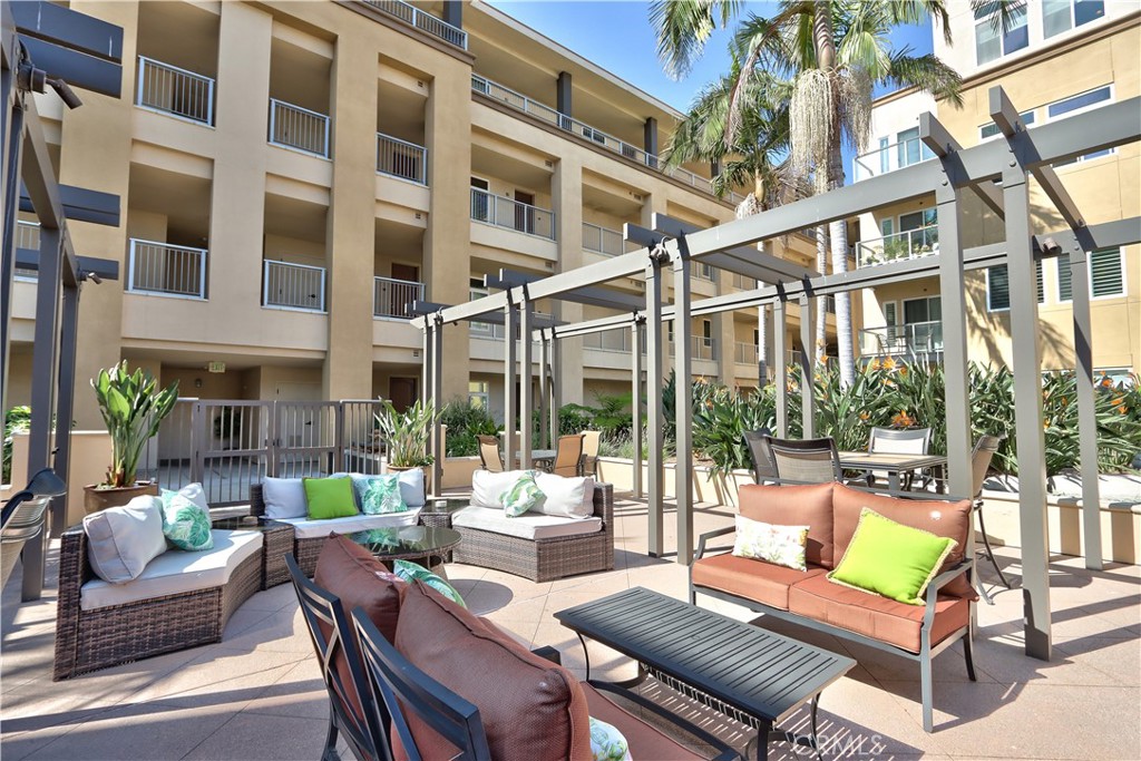 301 Mission Avenue 602