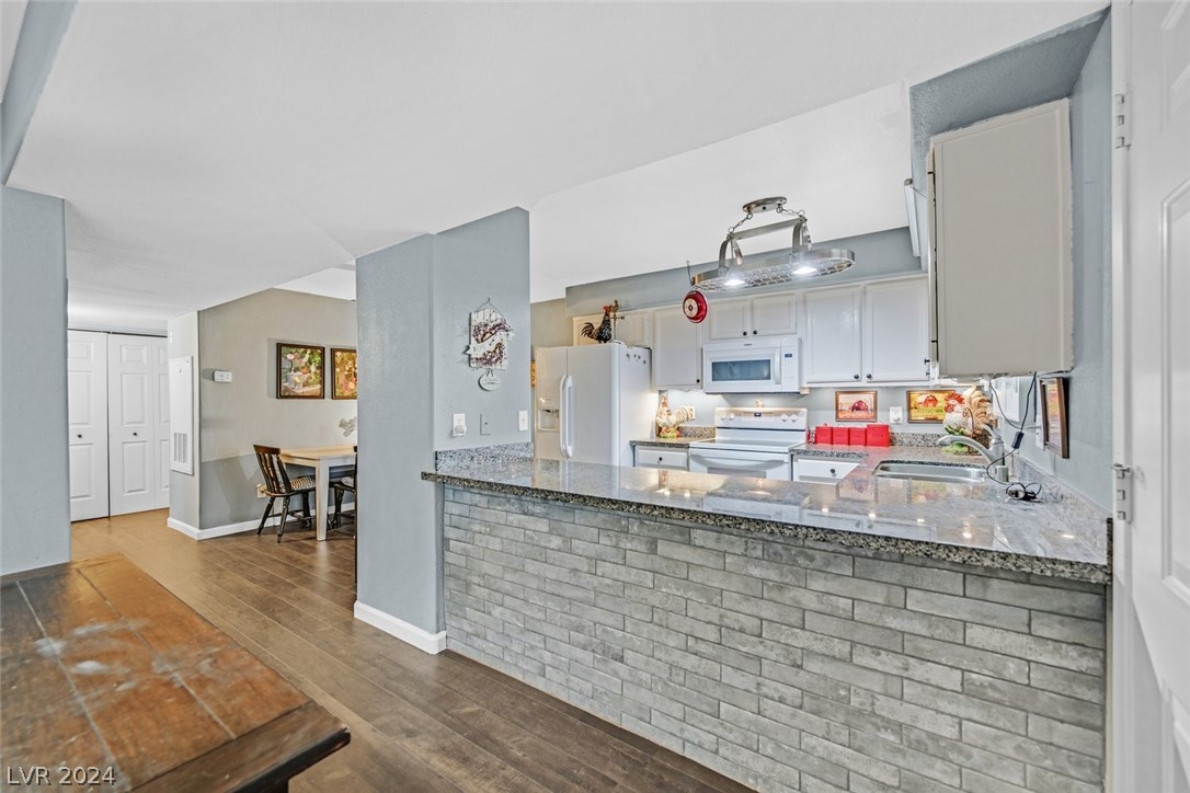 2725 South Nellis Boulevard 1099