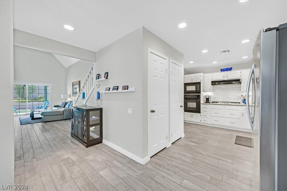 3953 Weybridge Drive