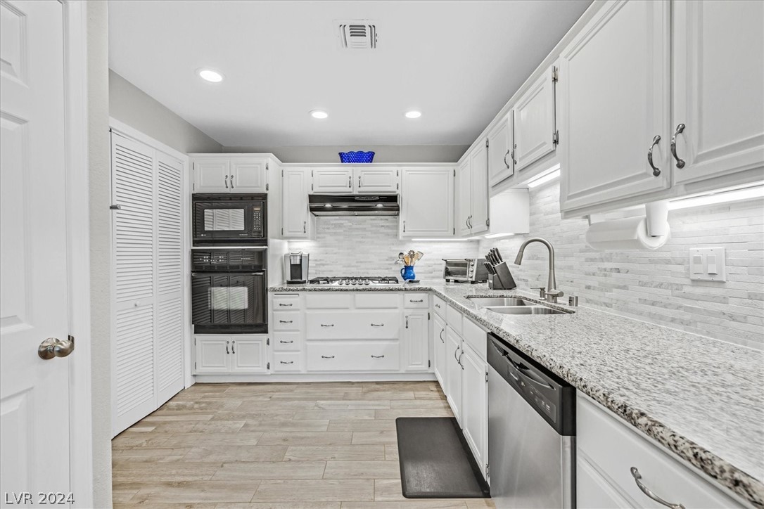 3953 Weybridge Drive