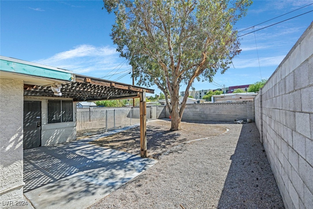 23 East Pacific Avenue