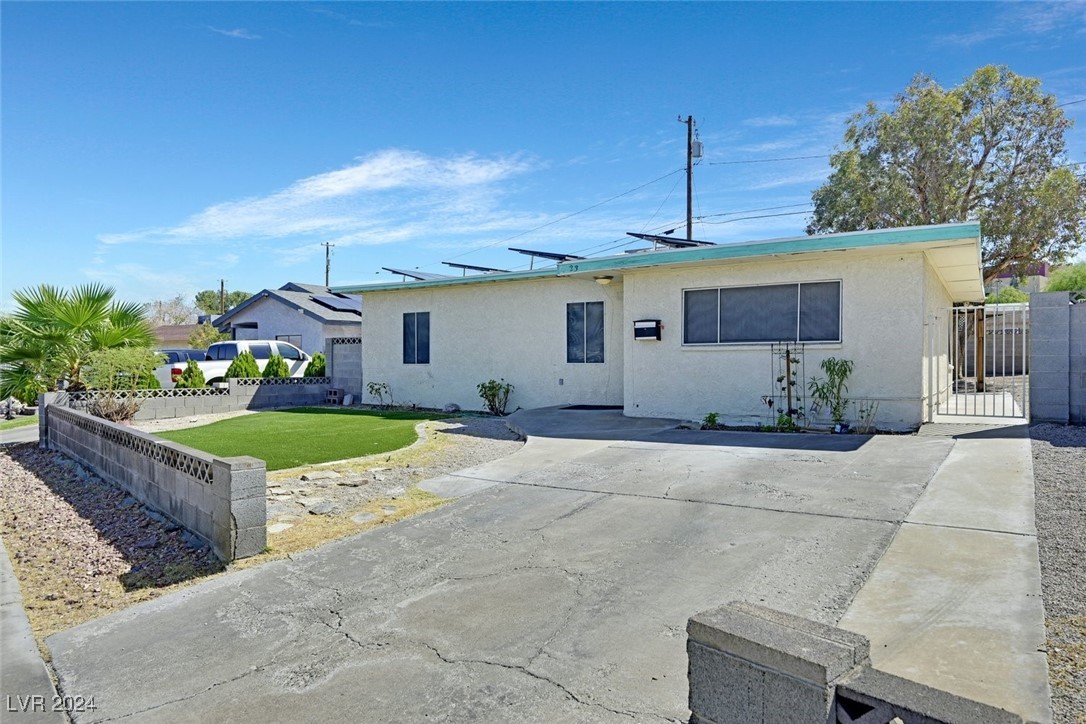 23 East Pacific Avenue