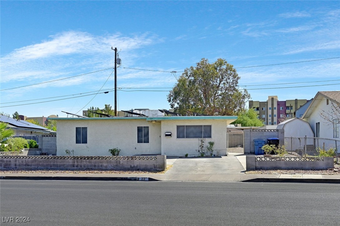 23 East Pacific Avenue