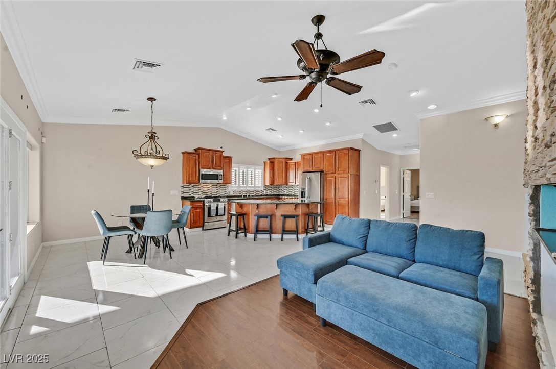 904 Rhyolite Terrace