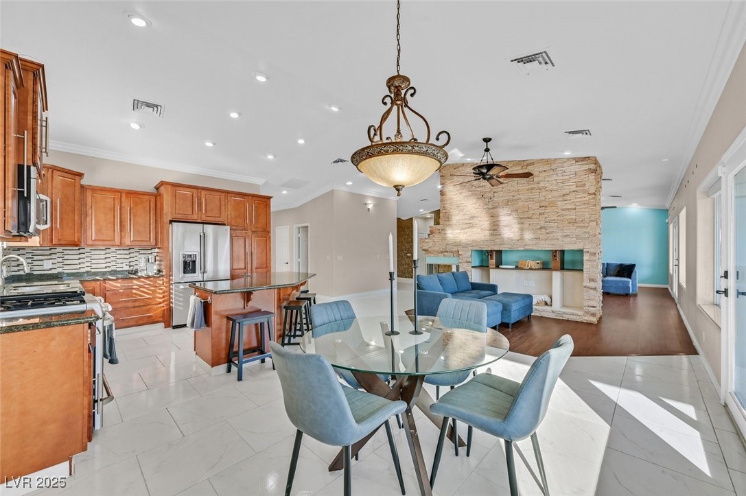 904 Rhyolite Terrace