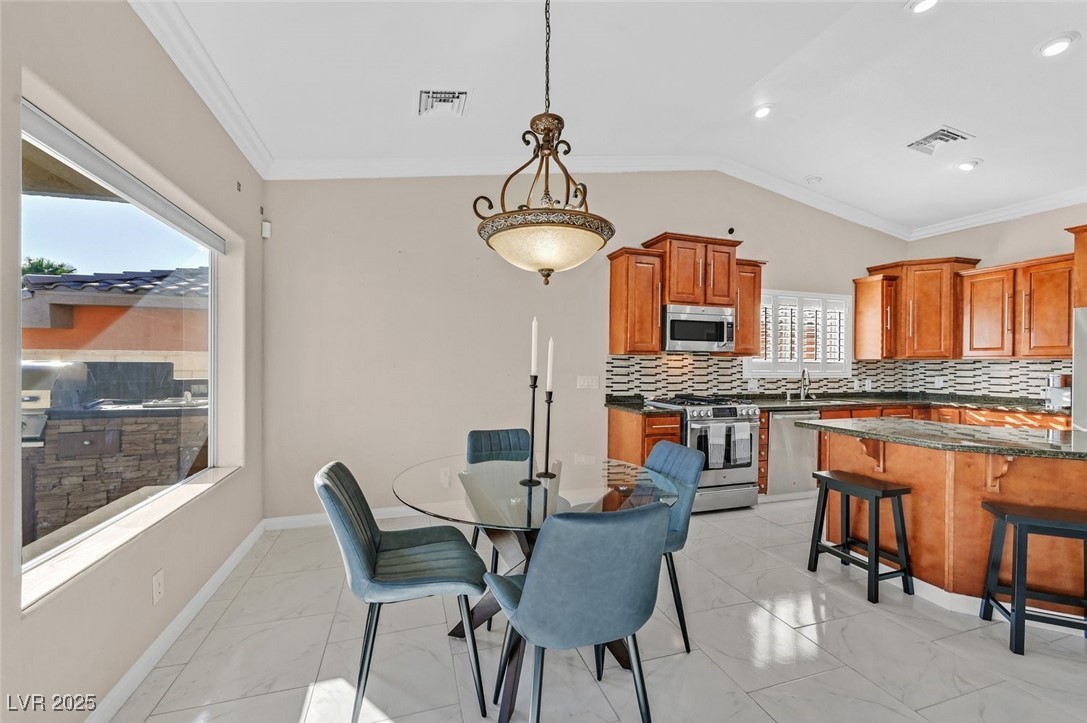 904 Rhyolite Terrace