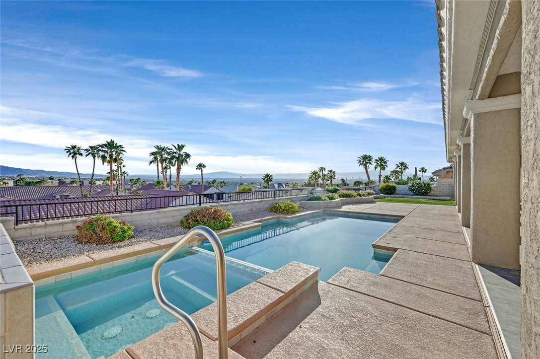 904 Rhyolite Terrace