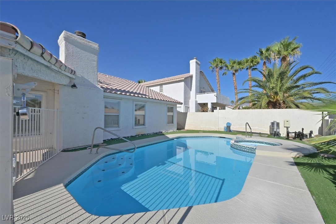7824 Villa Finestra Drive