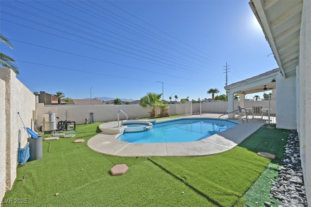 7824 Villa Finestra Drive