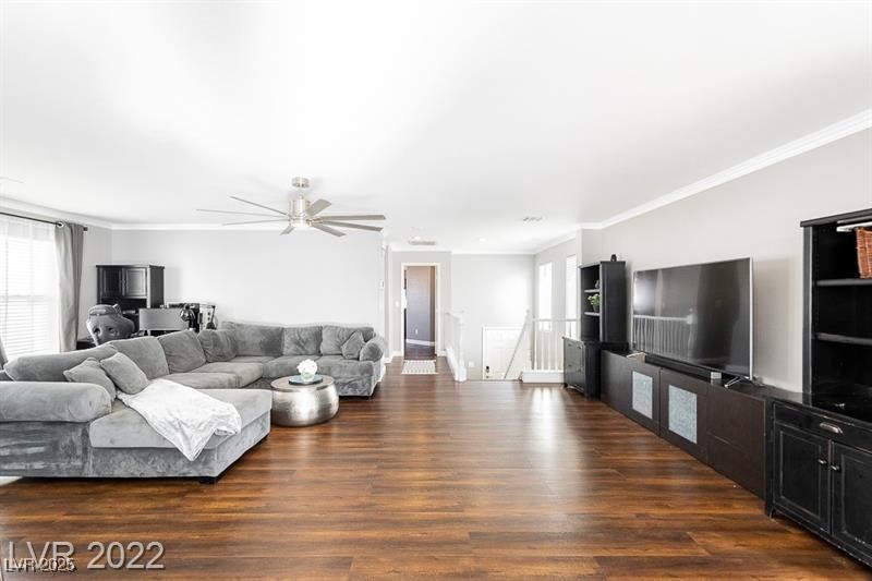 9761 Splendor Sky Avenue