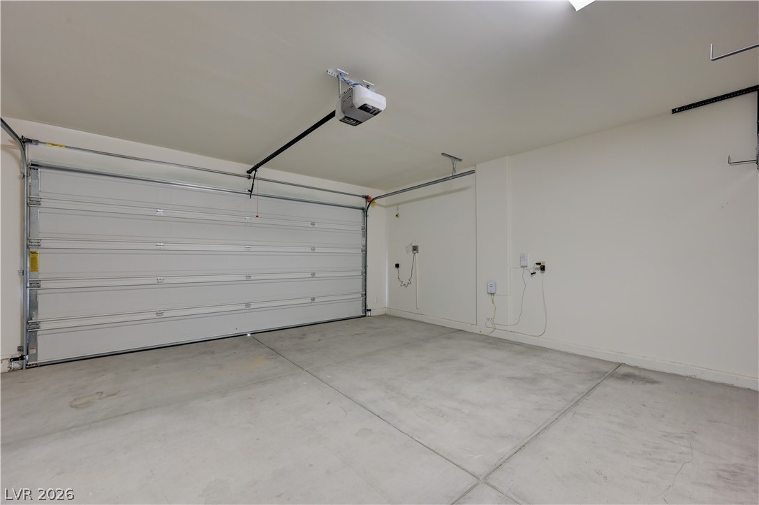 4420 Stardusk Falls Avenue