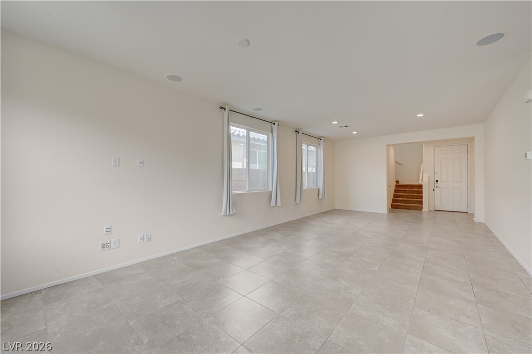 4420 Stardusk Falls Avenue