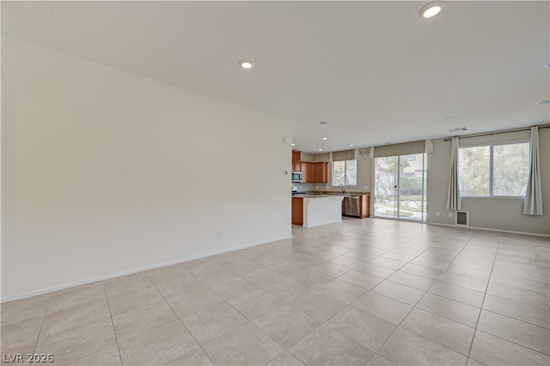 4420 Stardusk Falls Avenue