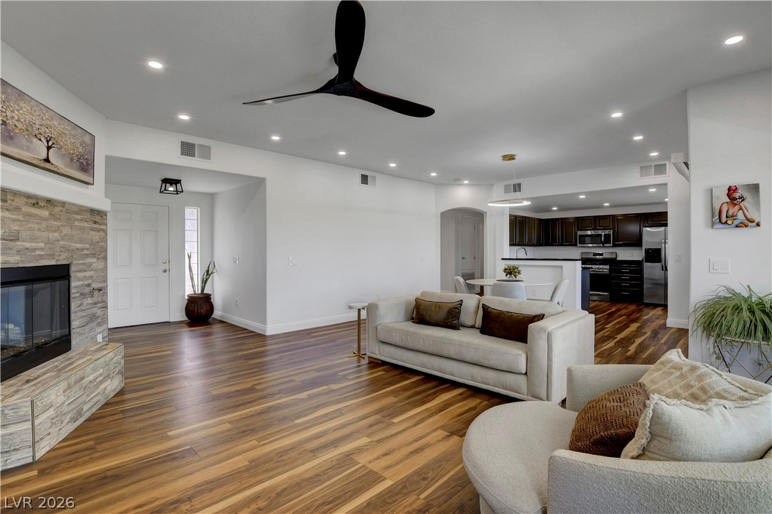 10809 Garden Mist Drive 2004