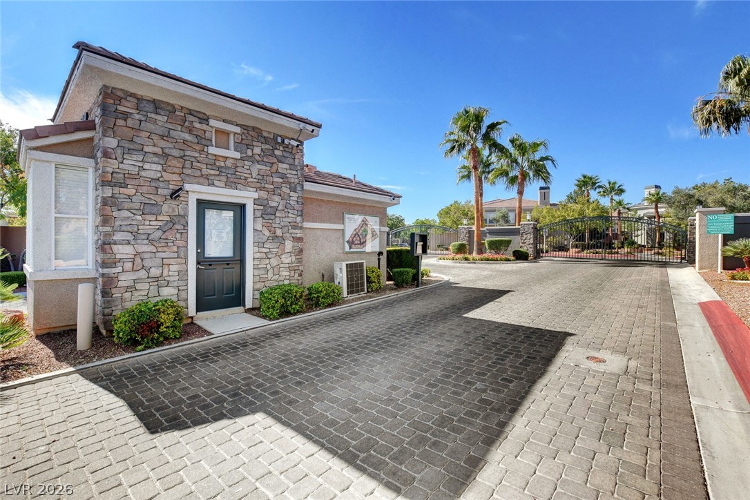 10809 Garden Mist Drive 2004