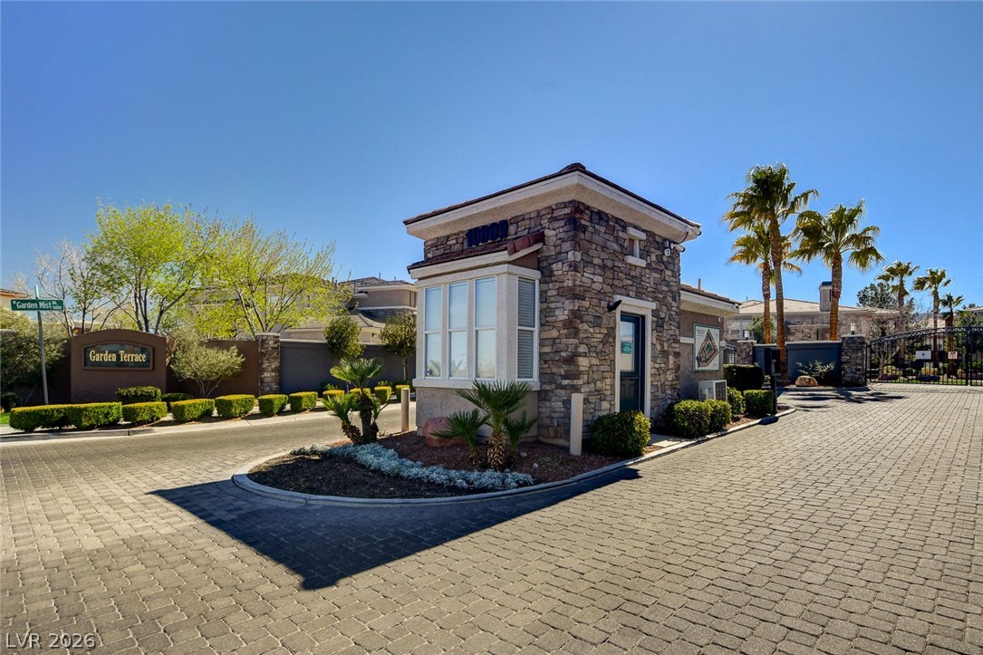 10809 Garden Mist Drive 2004