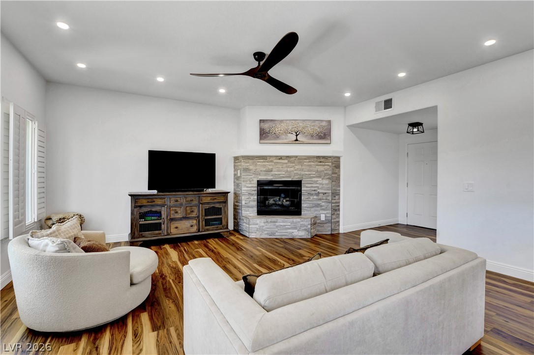 10809 Garden Mist Drive 2004