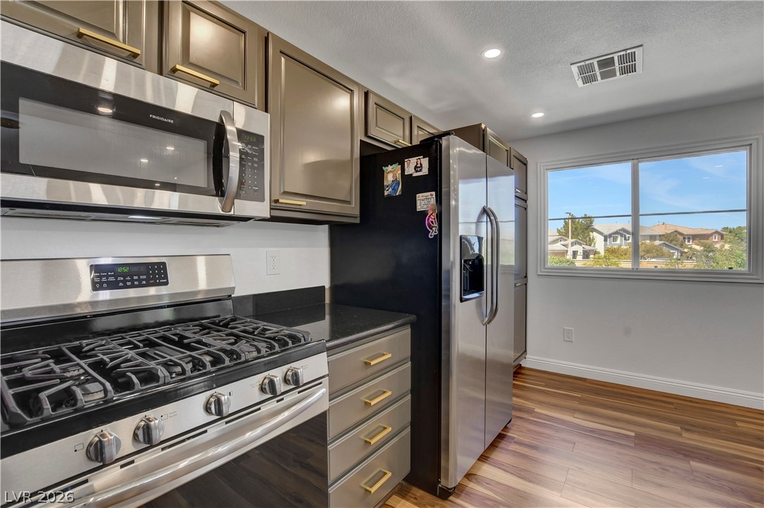 10809 Garden Mist Drive 2004