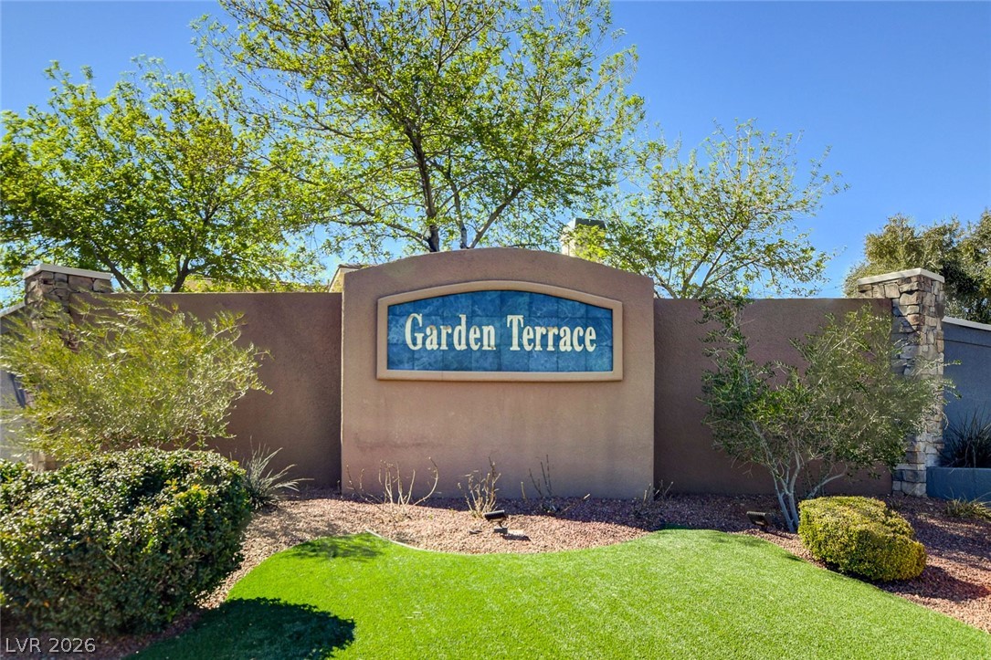 10809 Garden Mist Drive 2004
