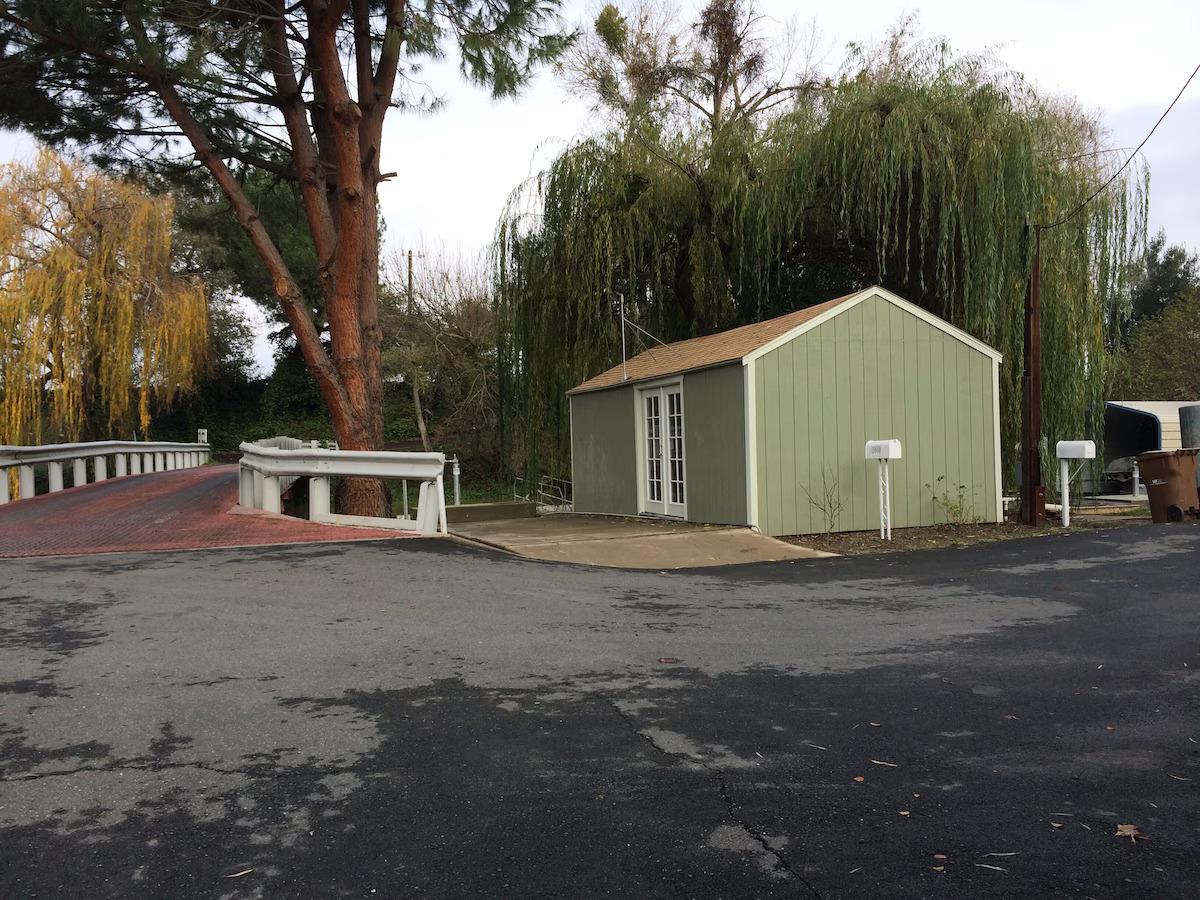 17440 Grand Island Rd